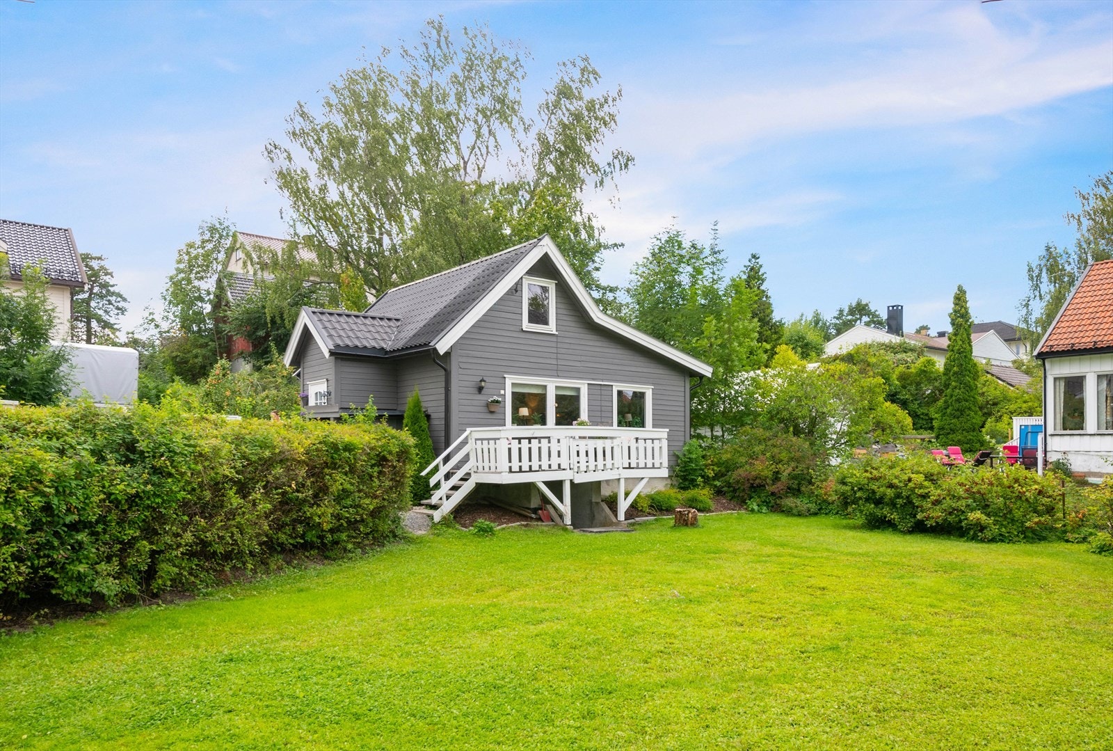 Huset er fra 1928 og har en sentral beliggenhet på Nordstrand Galleribilde