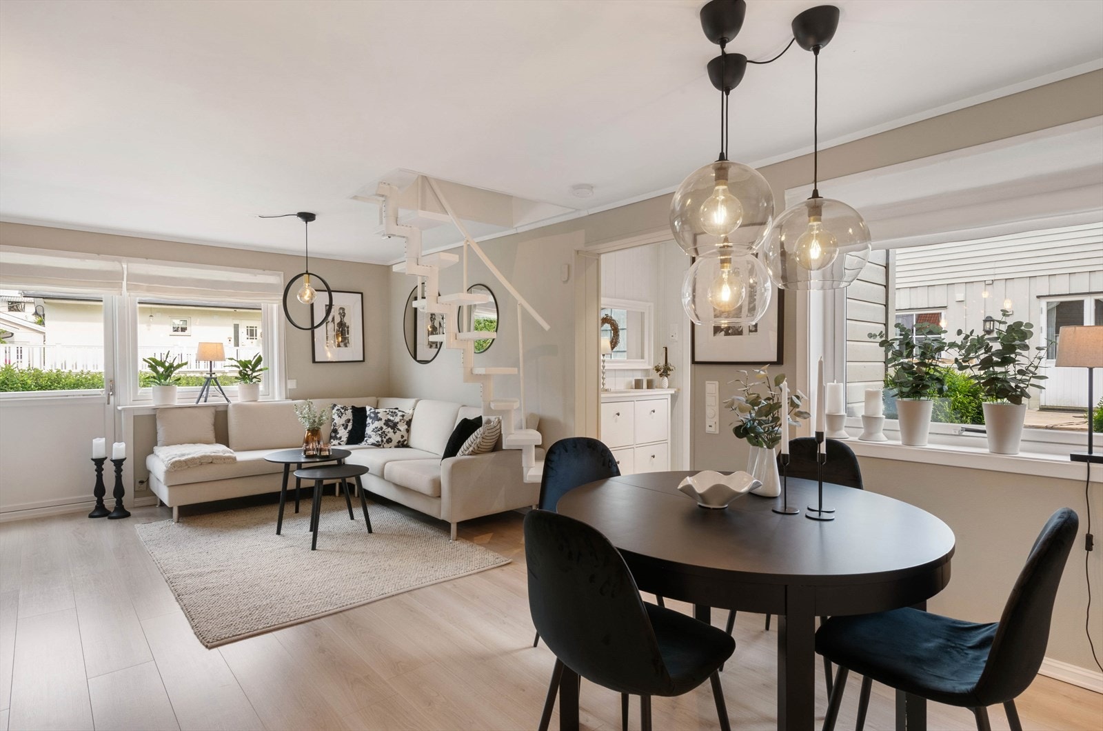 Velkommen inn til en sjarmerende bolig. Galleribilde
