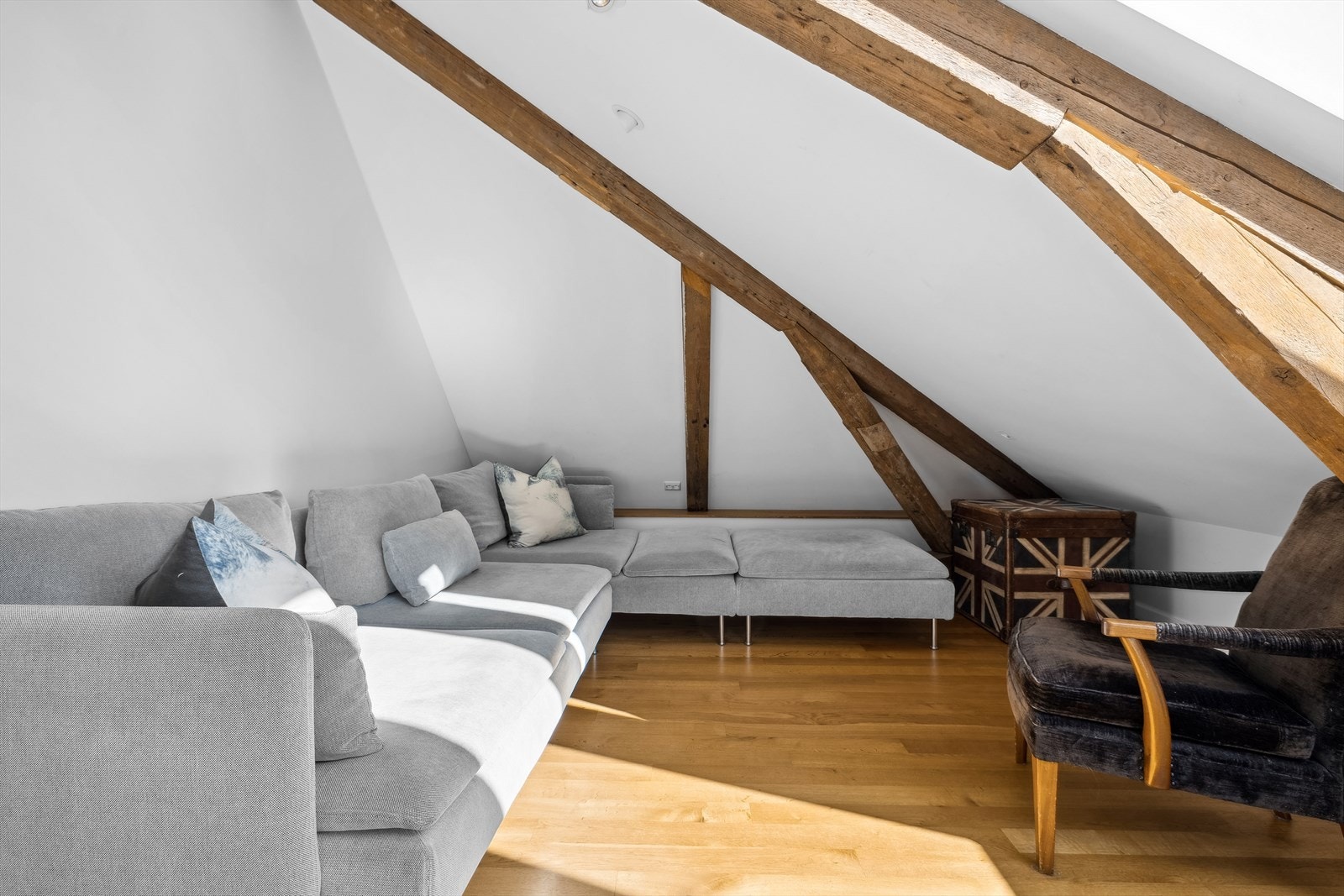 Plass til stor sofaløsning. Galleribilde