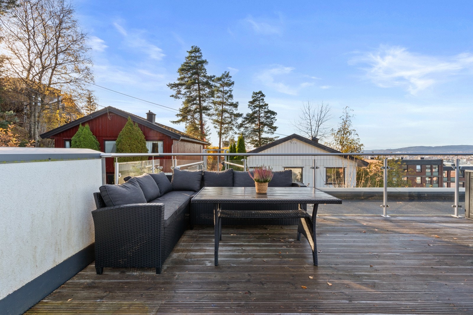 Man kan innrede takterrassen i flere soner Galleribilde