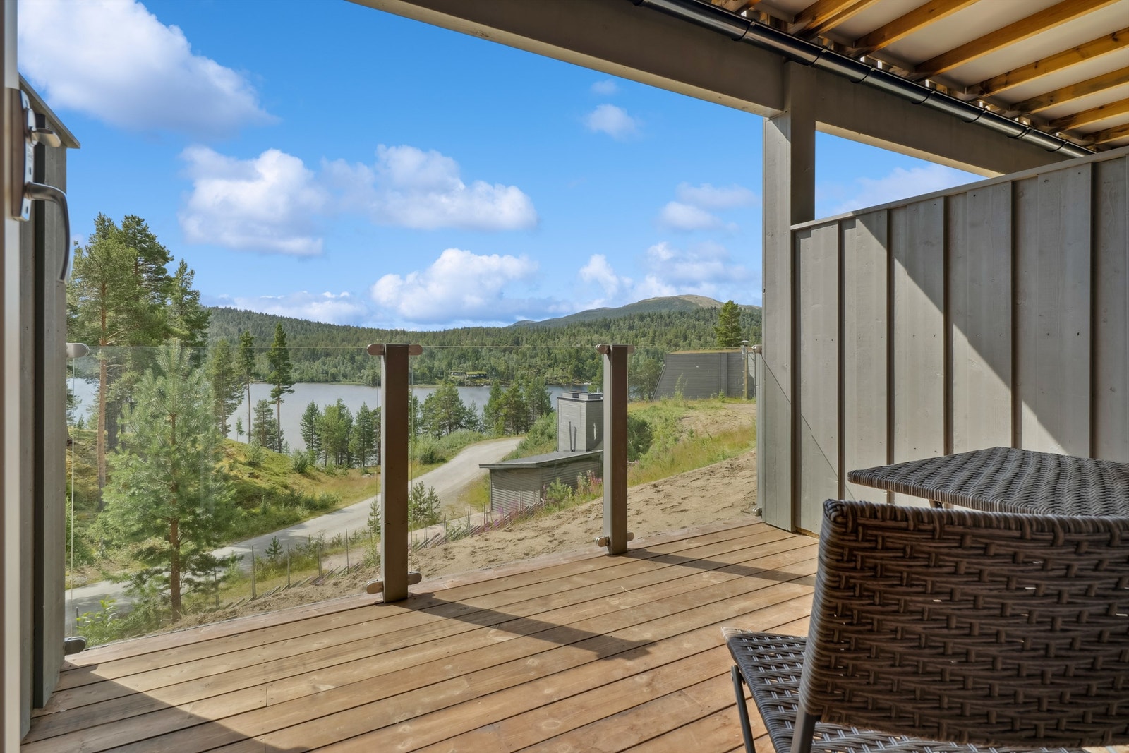 Selveierleilighet på Savalen Fjellhotell & Spa med flott utsikt mot sjøen. Galleribilde