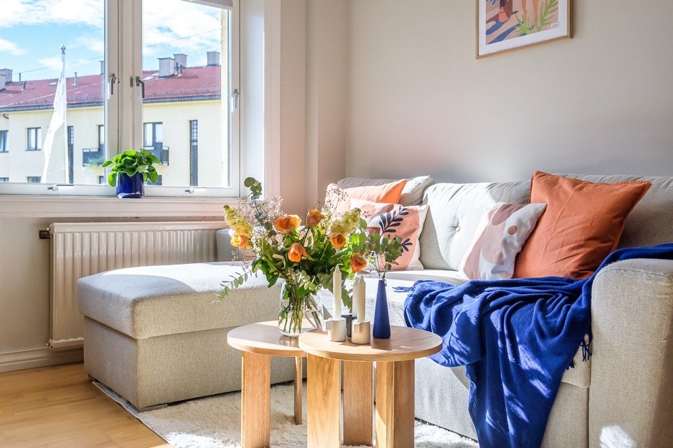 Varmtvann, fyring, TV og Internett er inkludert i felleskostnadene. Galleribilde