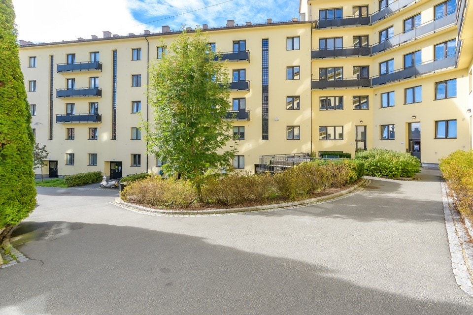 Møllebakken borettslag består av 146 boliger fordelt på 12 oppganger. Galleribilde