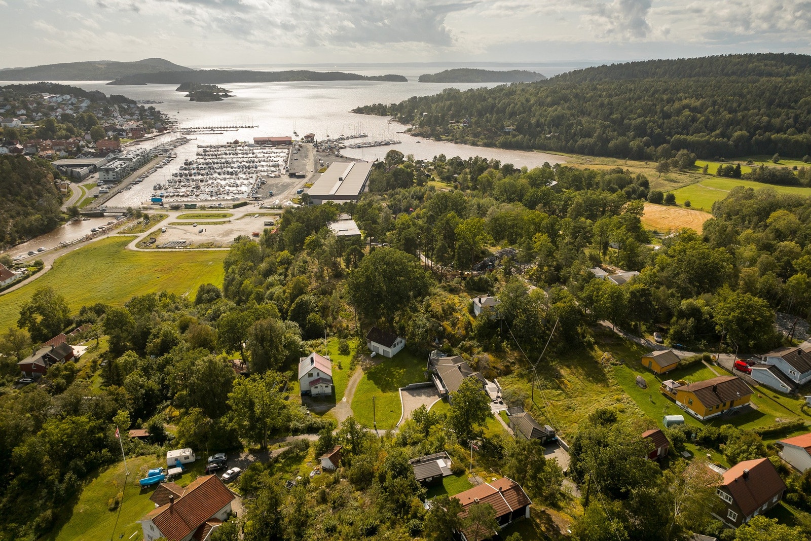 Kolsåstoppen 6 presenteres av Bulent Yildirim v/Boa Eiendomsmegling Oslo vest. Galleribilde
