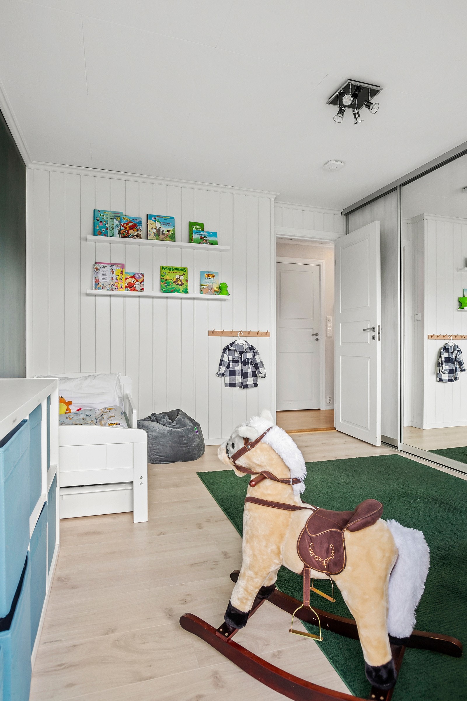 Soverom I Galleribilde