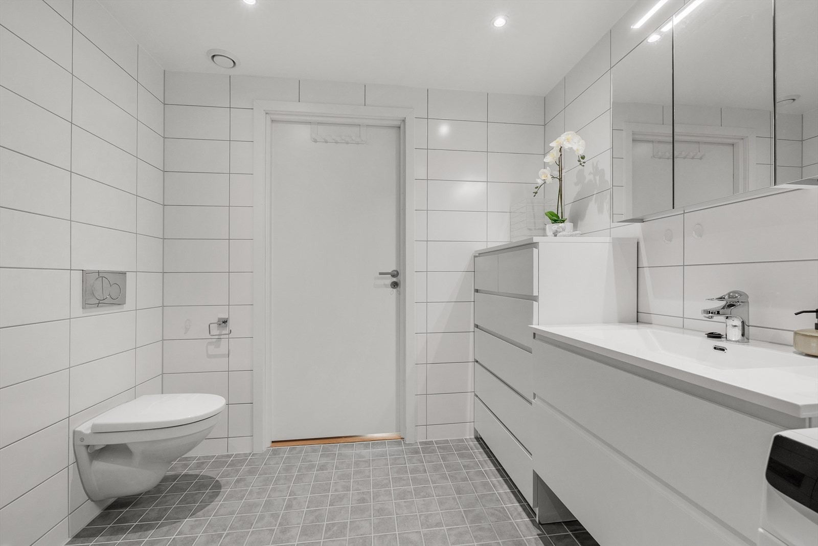 Baderom av god størrelse Galleribilde