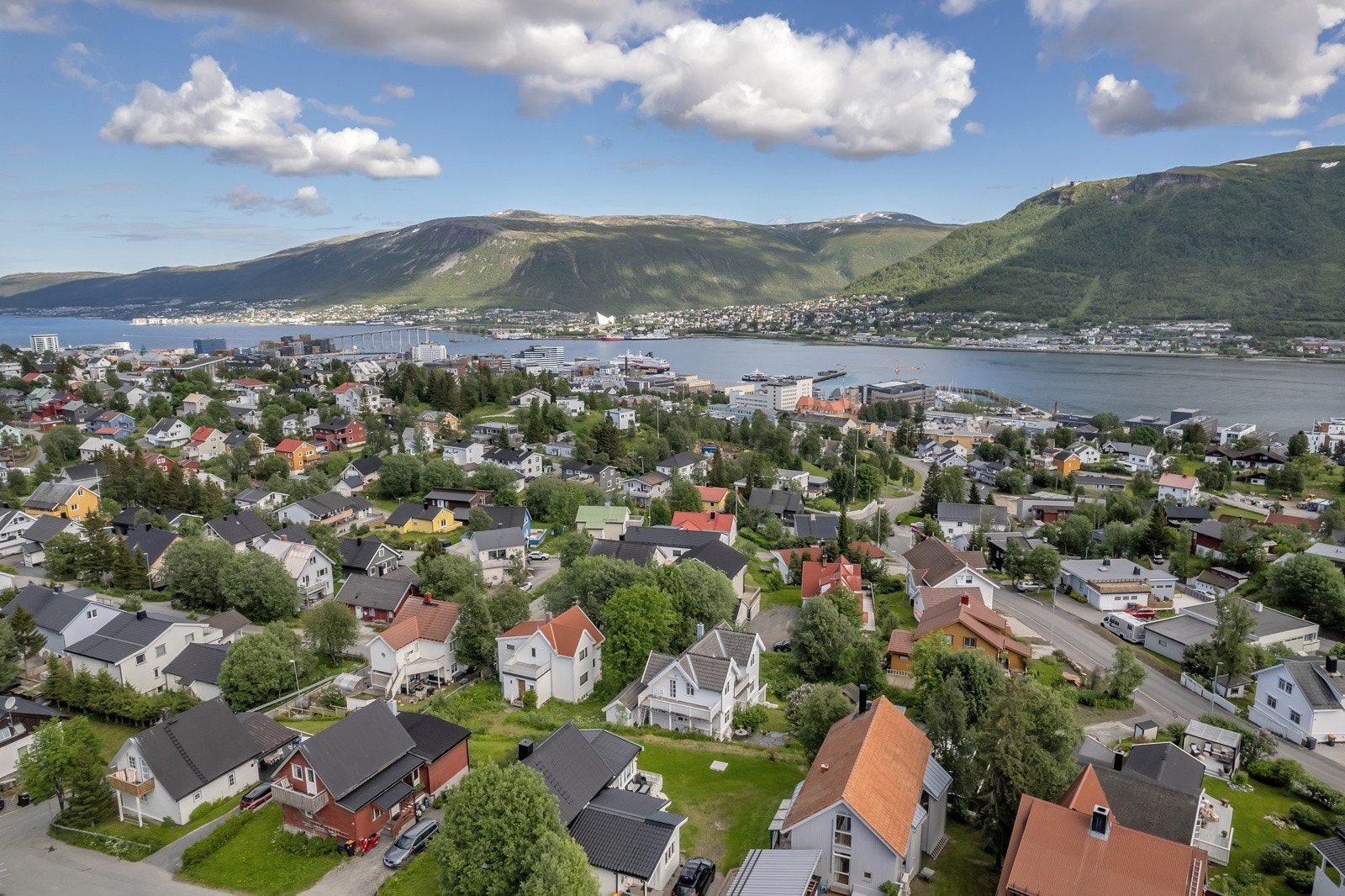 Eiendommen er plassert i et etablert villaområde Galleribilde