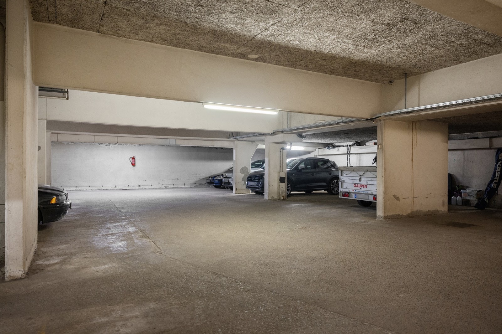 Det medfølger en parkeringsplass i felles garasjeanlegg med montert lader til elbil. Galleribilde