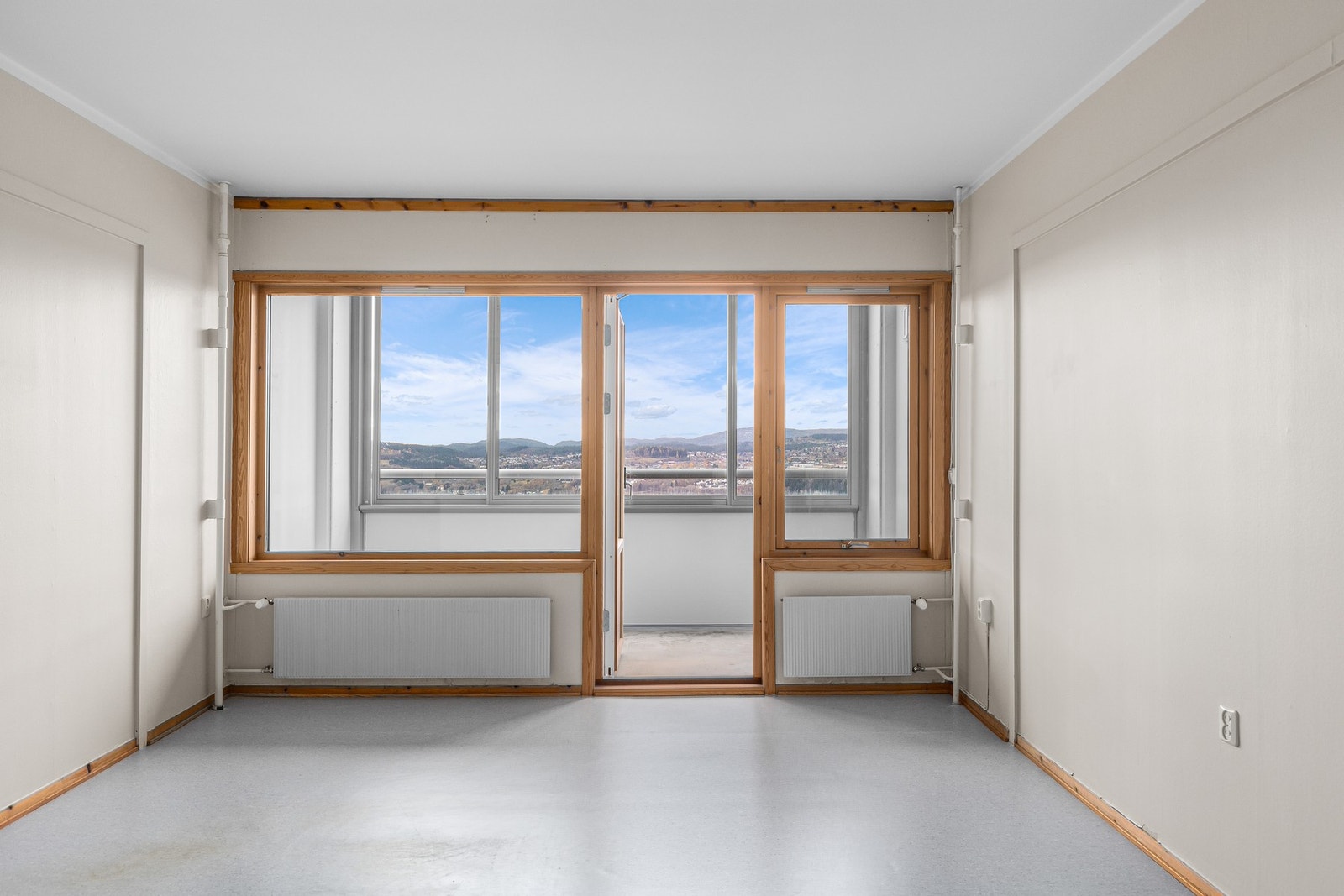 En lys og arealeffektiv leilighet i 11 etasje på Risvollan. Galleribilde