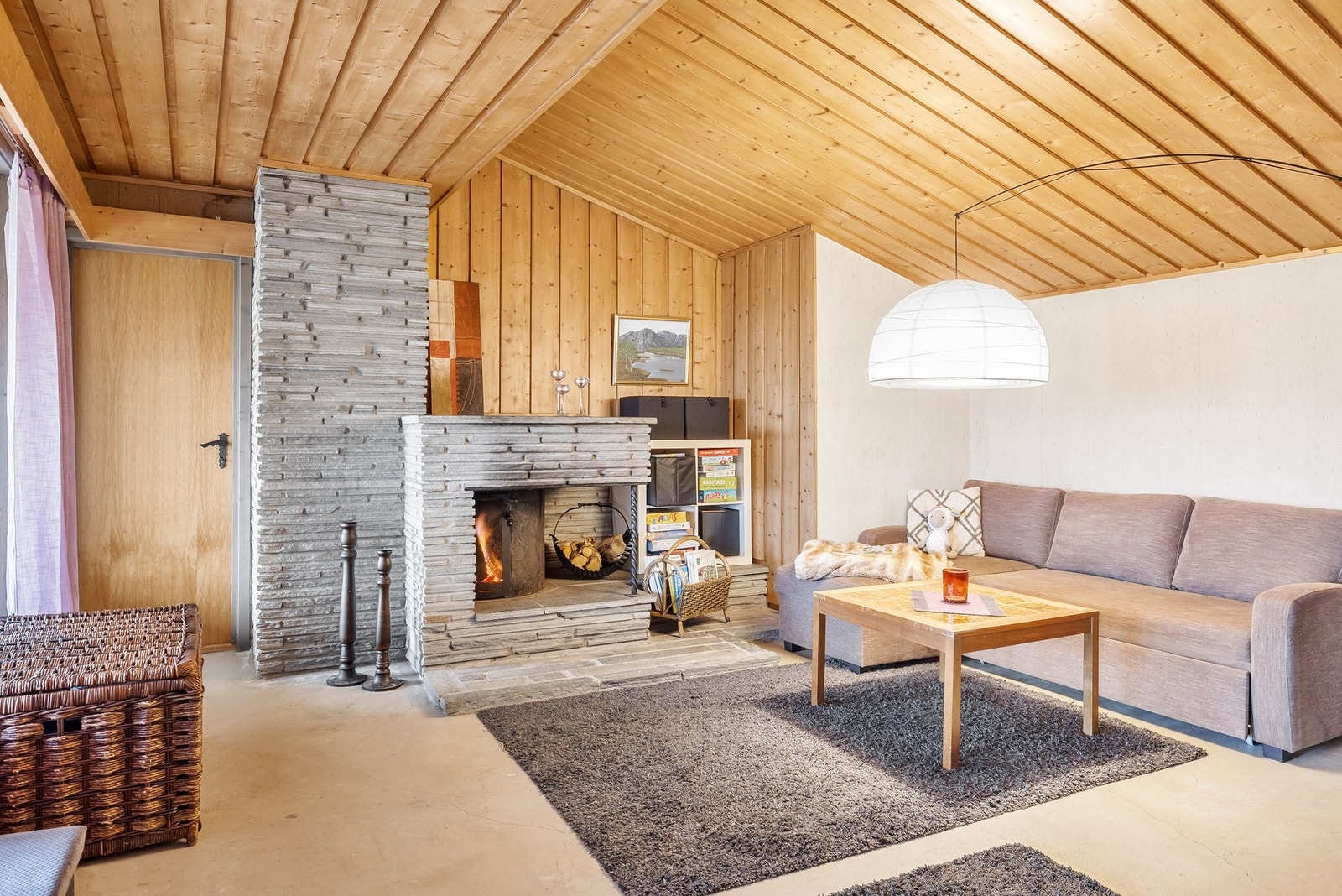 Denne stuen er opprinnelig stue fra tidligere utleieleilighet. Ikke etablert som utleieleilighet i dag Galleribilde