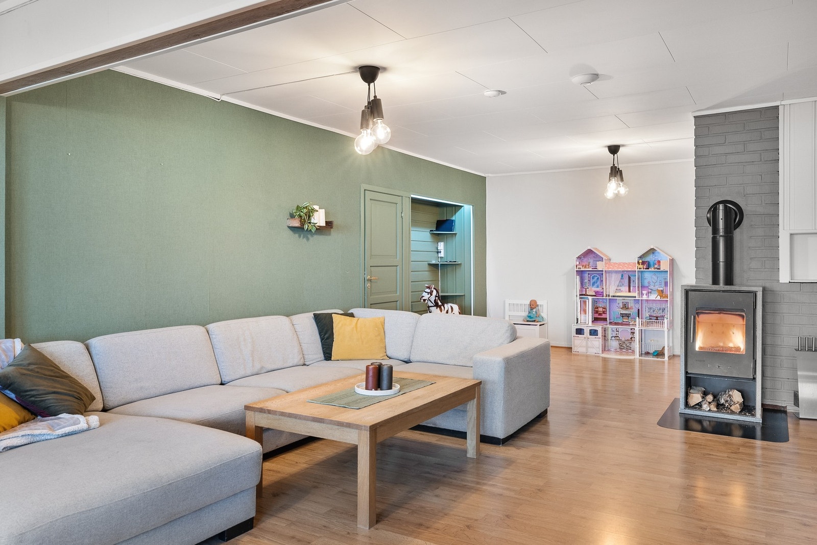 Oppvarming med vedfyring og varmepumper Galleribilde