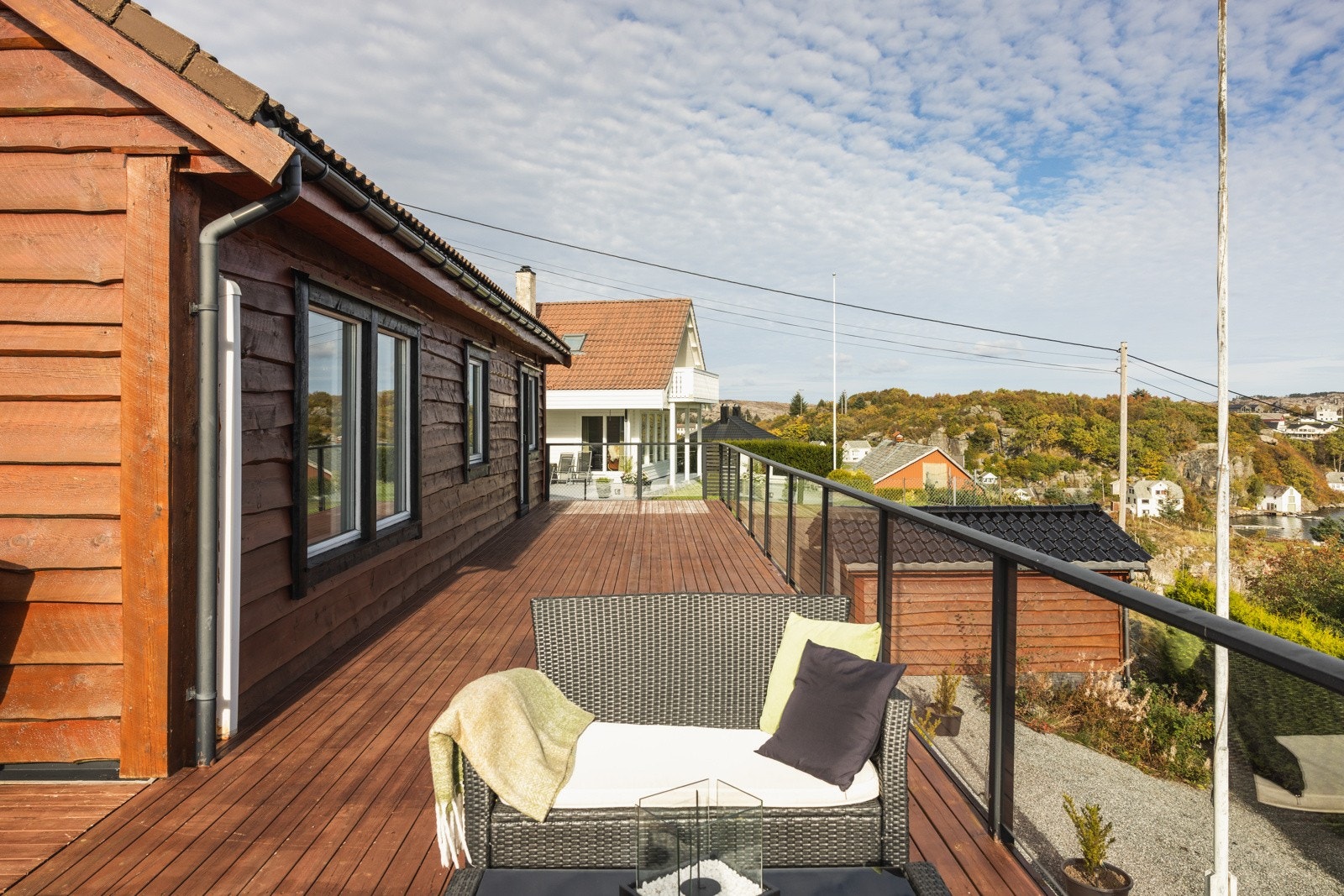 Terrassens størrelse gjør møblering fleksibelt. Galleribilde