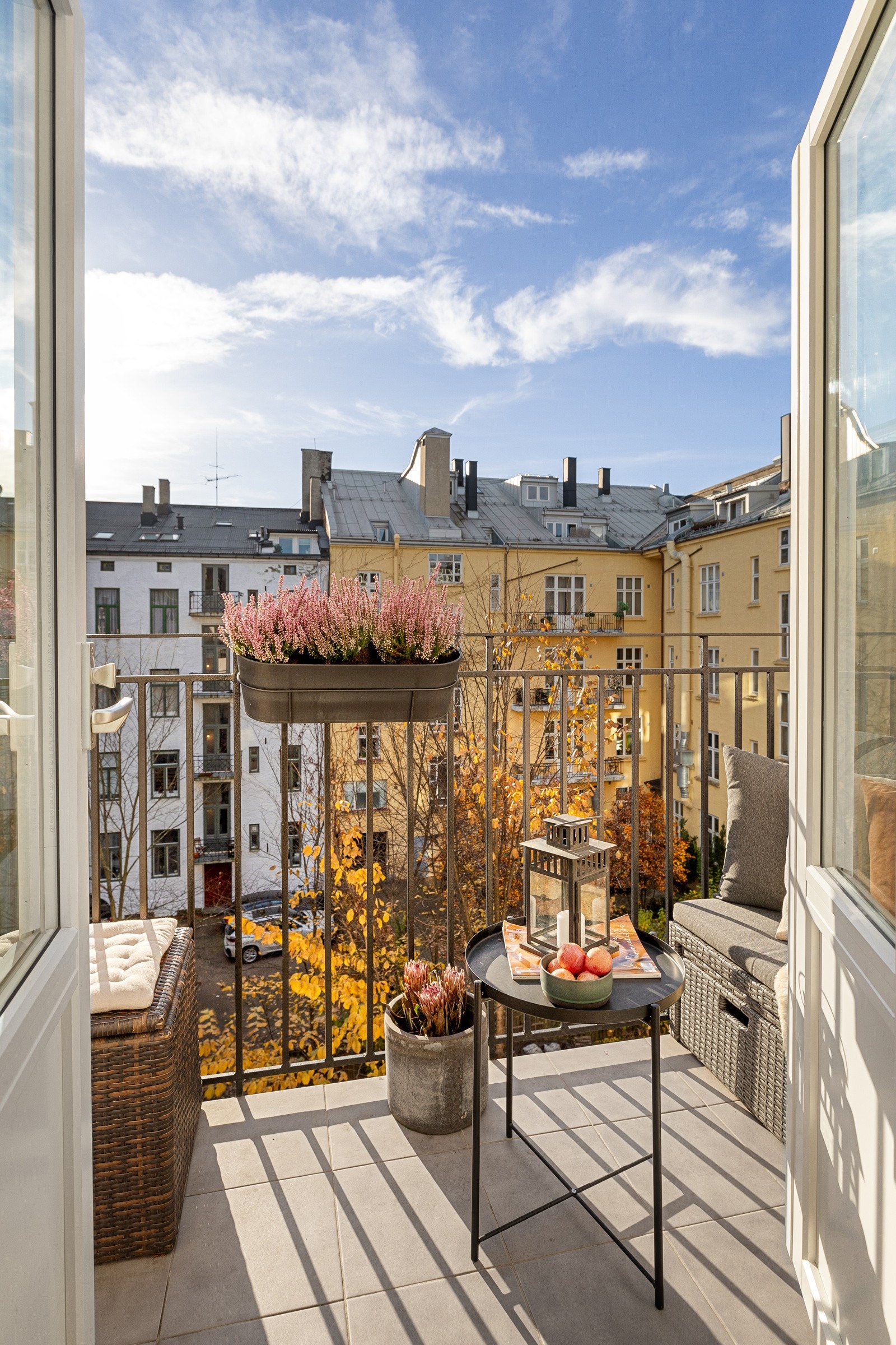 Det er utgang til balkongen fra soverom 2 Galleribilde