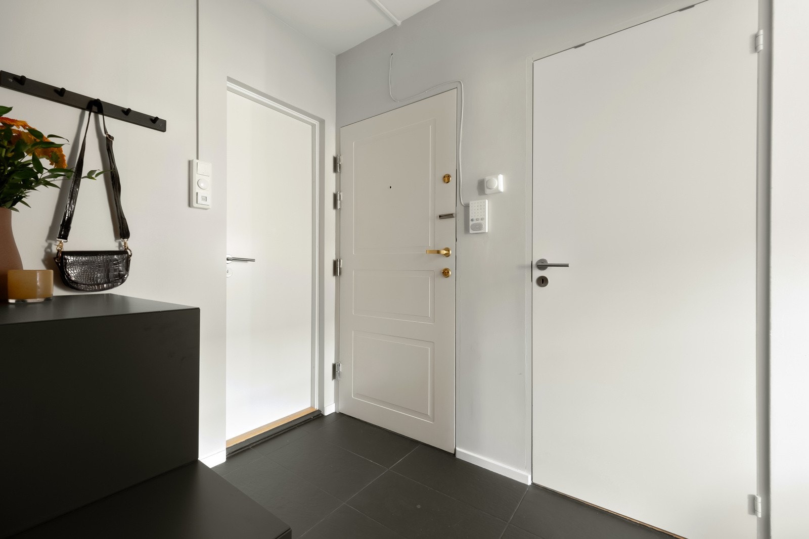 I gangen finnes et praktisk kott. Galleribilde