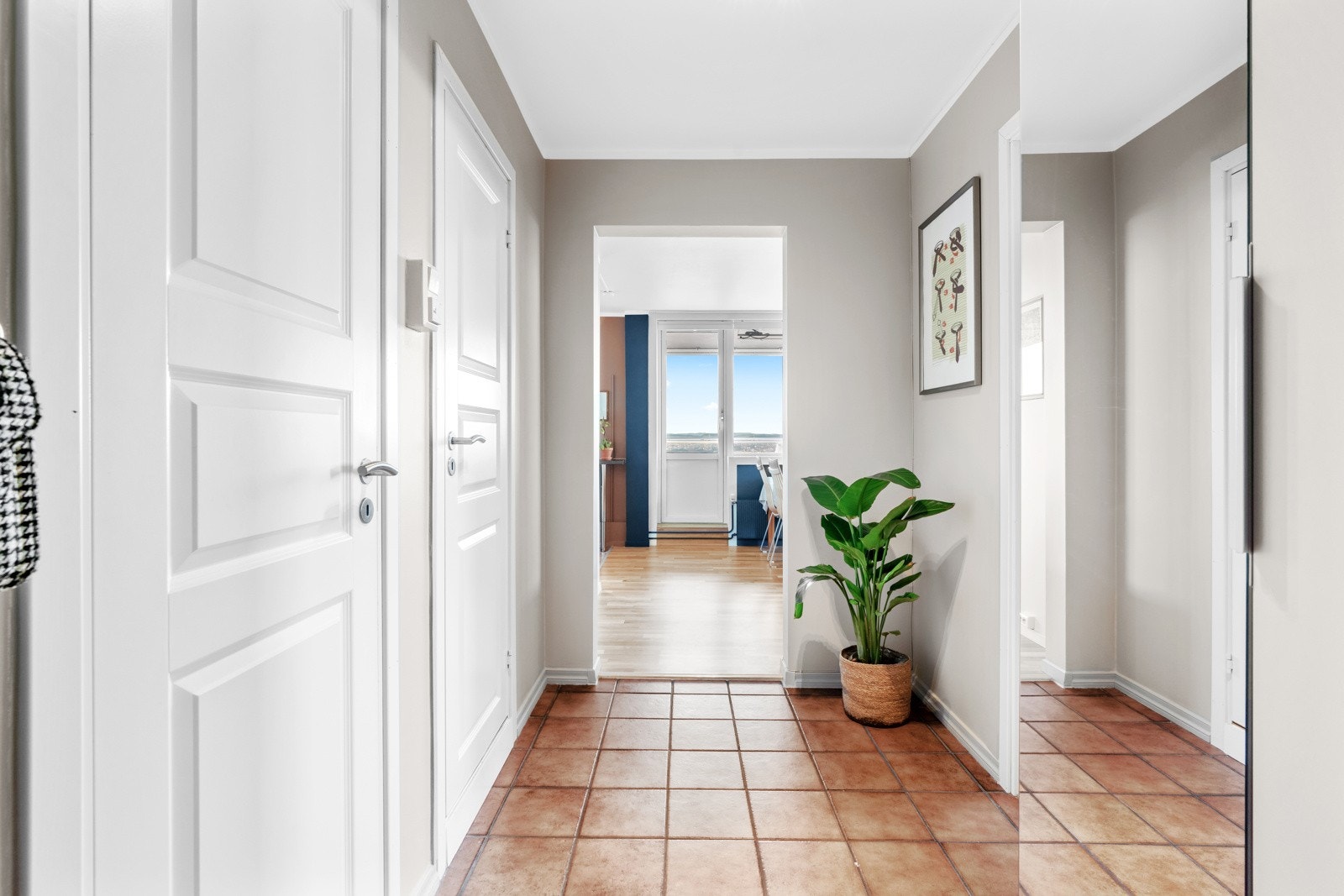 Selger opplyser om et årlig energiforbruk på ca. 1315 kWh. Dette har utgjort ca. kr. 3255,- i året Galleribilde