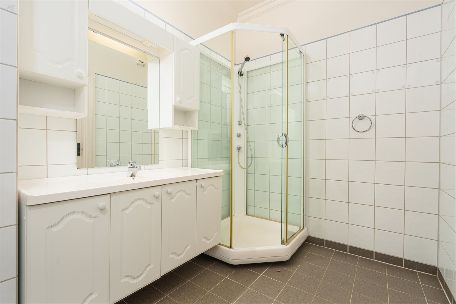 Bad i hovedetasje Galleribilde