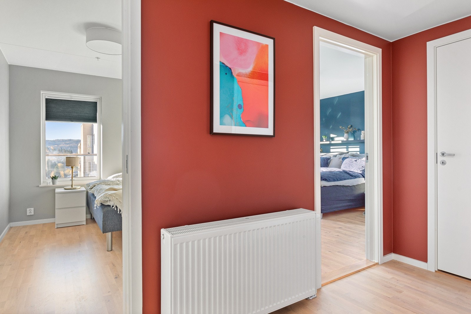 Det andre soverommet er også et lyst og fint rom som passer perfekt som barnerom, gjesterom eller kontor. Galleribilde