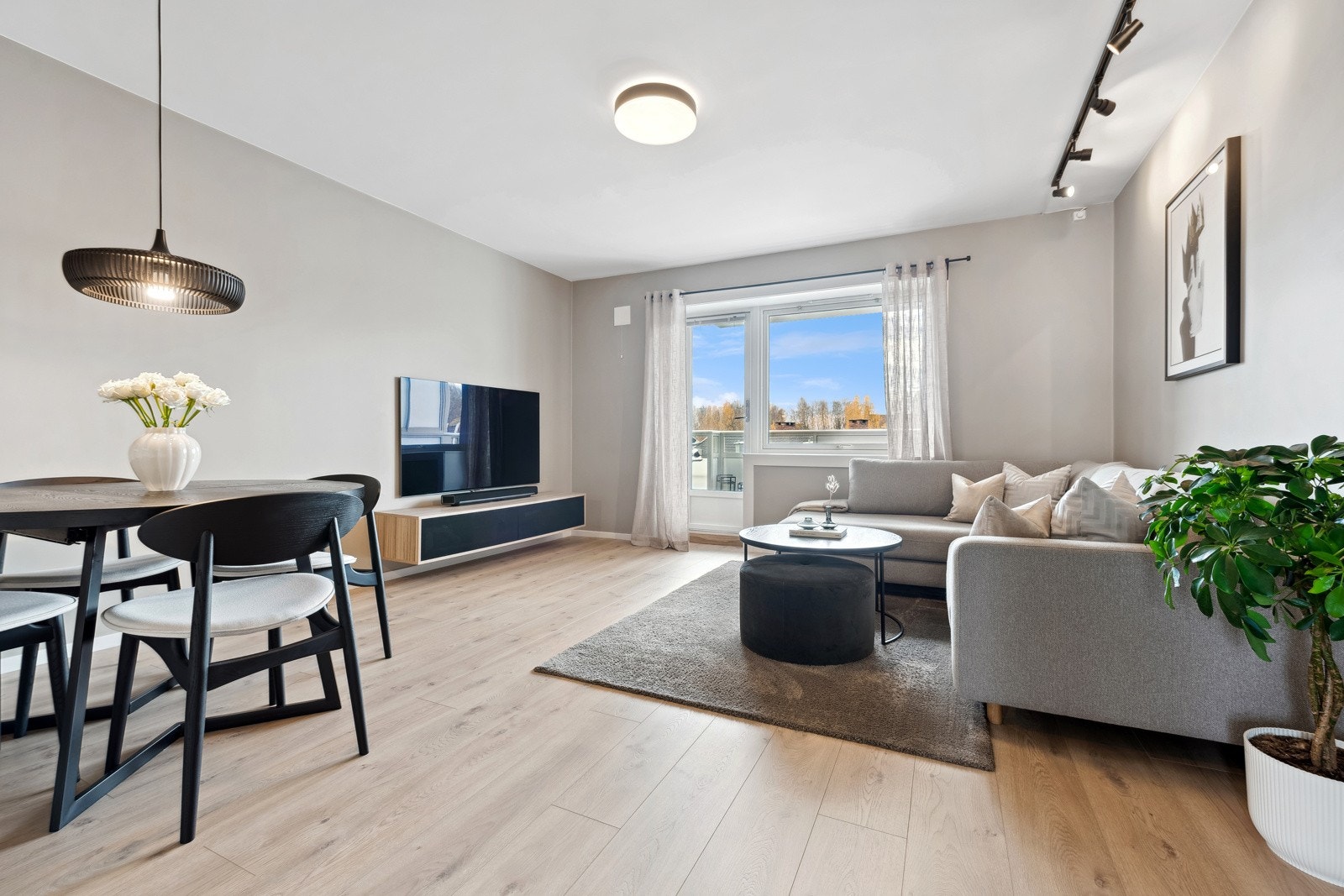 Martin Skatvedts vei 7, en leilighet som har betydelige påkostninger i 2022/23. Både valg av materialer og utførte arbeider er av høy kvalitet. Galleribilde