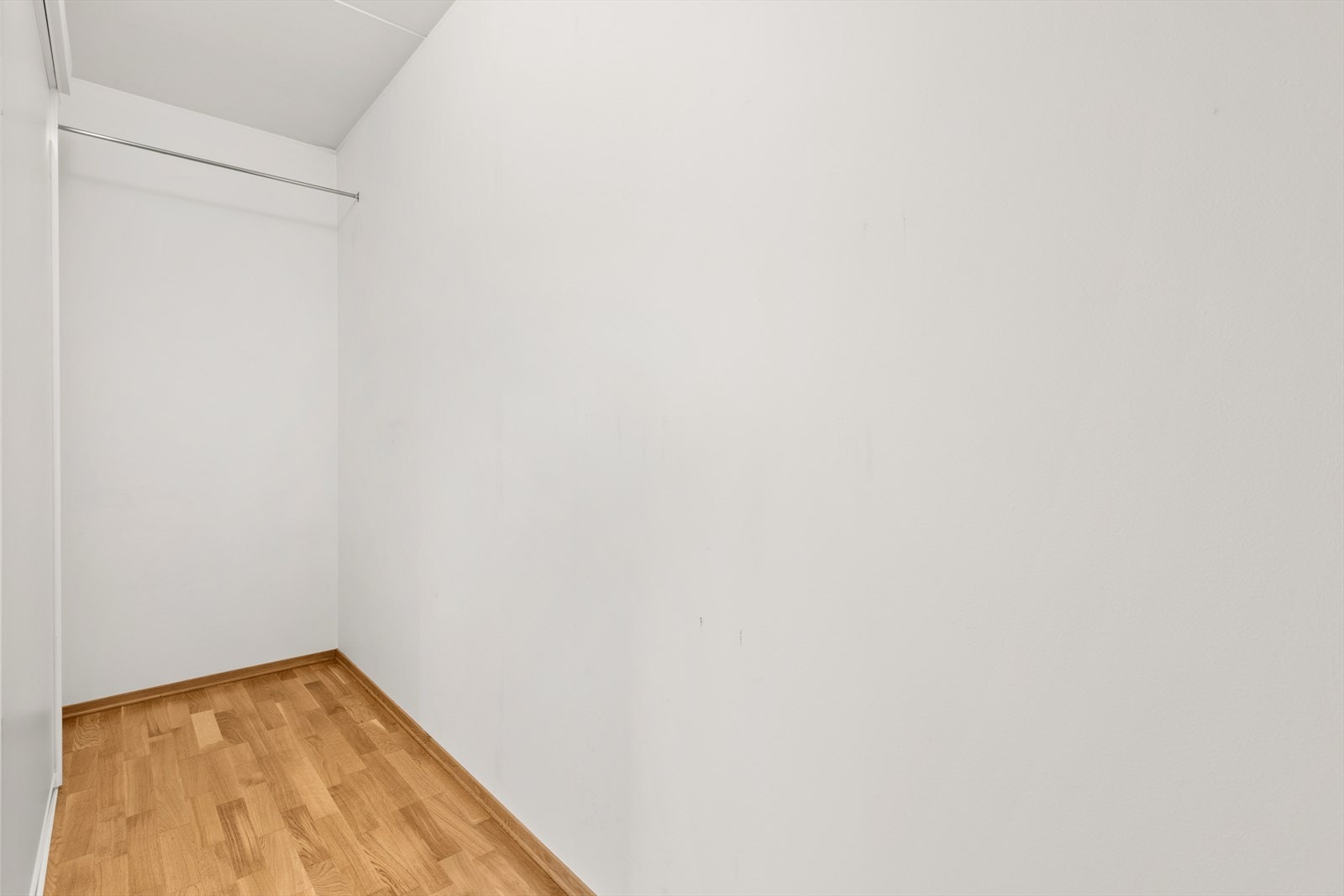 Innvendig bod/omkledningsrom Galleribilde