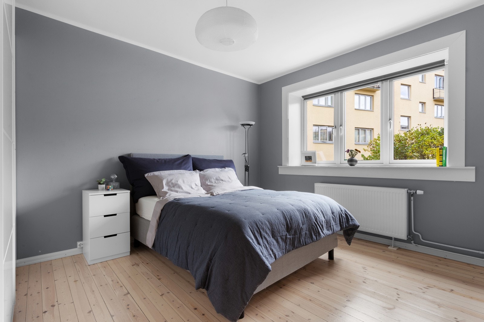 Soverommet vender ut mot gårdsrommet. Galleribilde