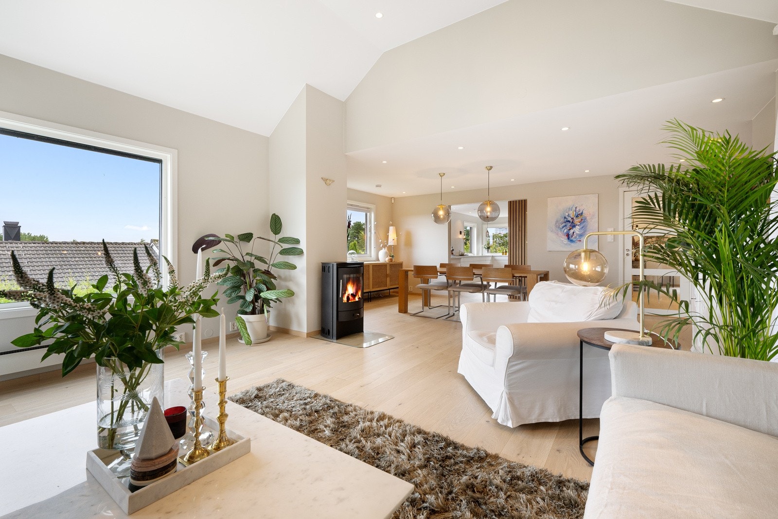 Stuen gir deg mange møbleringsalternativ Galleribilde