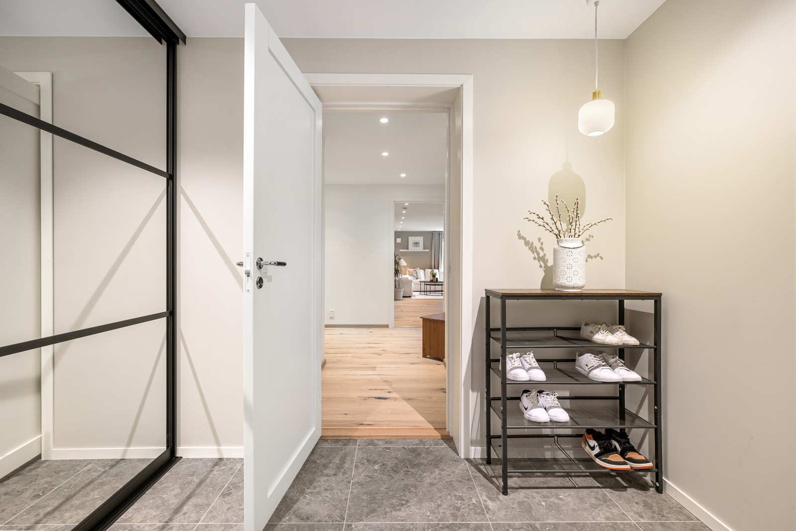 Entrè i underetasjen Galleribilde