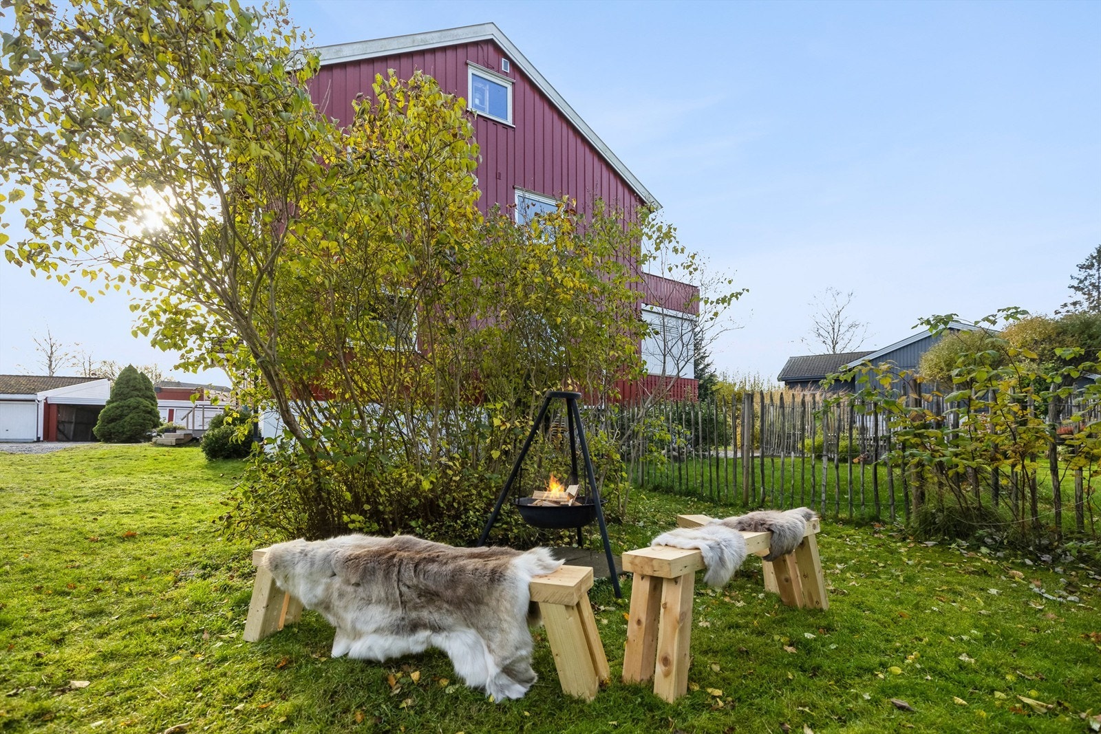 Området er barnevennlig med kort gangavstand til flere barnehager, Finstad barneskole og Ski ungdomsskole Galleribilde