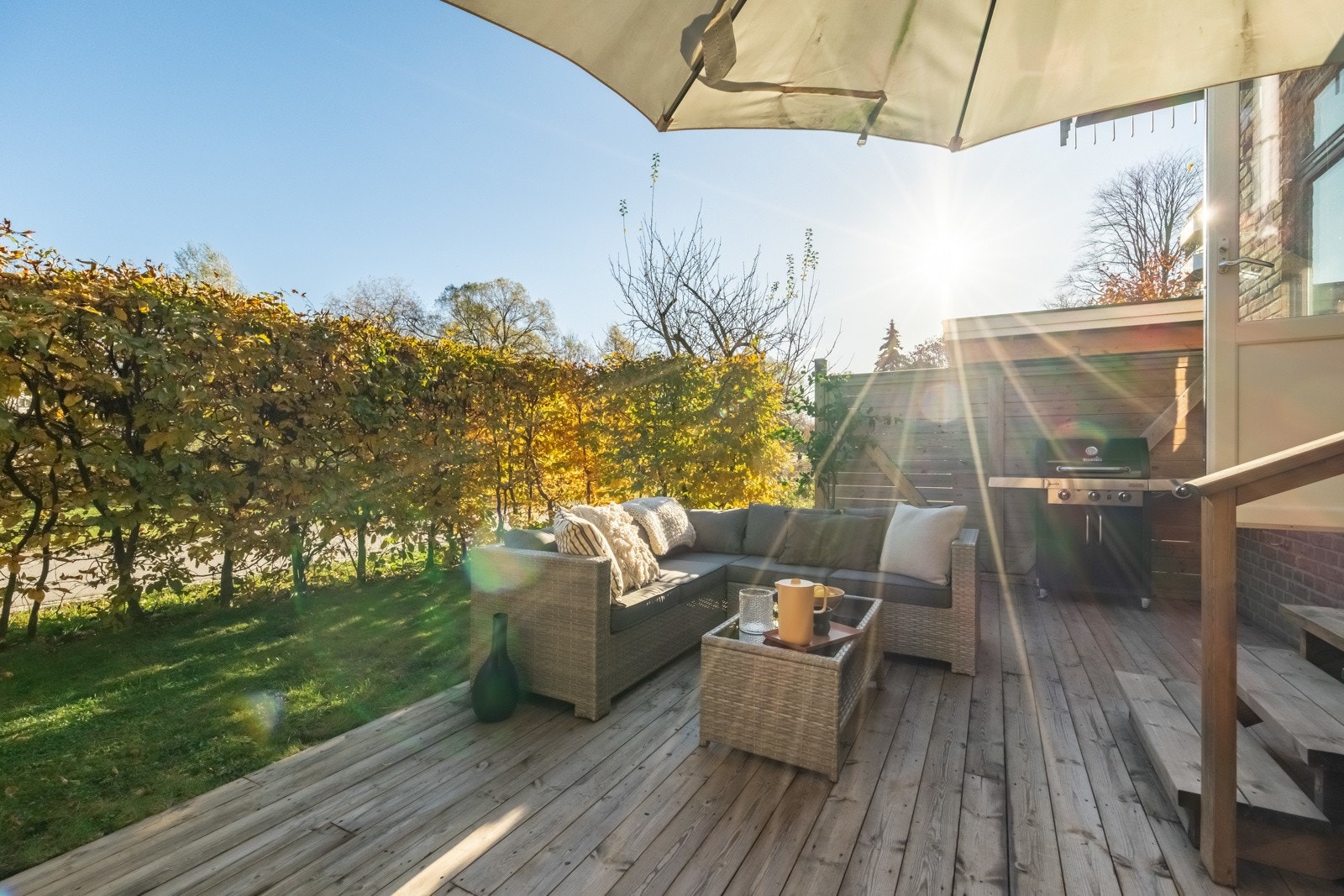 En liten sniktitt på denne herlige uteplassen som vi kommer tilbake til om litt. Galleribilde