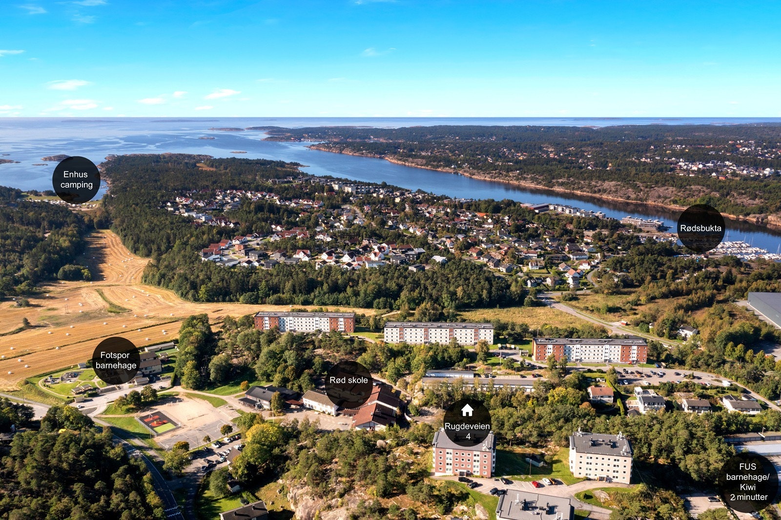 Områdeoversikt. Det er gangavstand til badestrand ved Enhuskilen Galleribilde