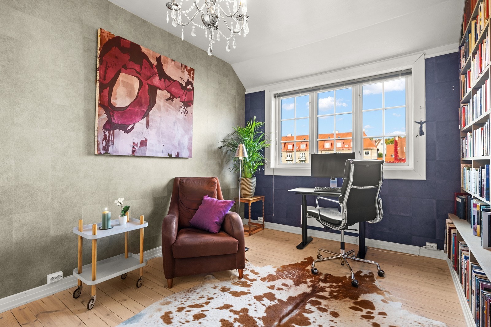 Soverom 2 brukes i dag som bibliotek/kontor men er godkjent opprinnelig som soverom Galleribilde