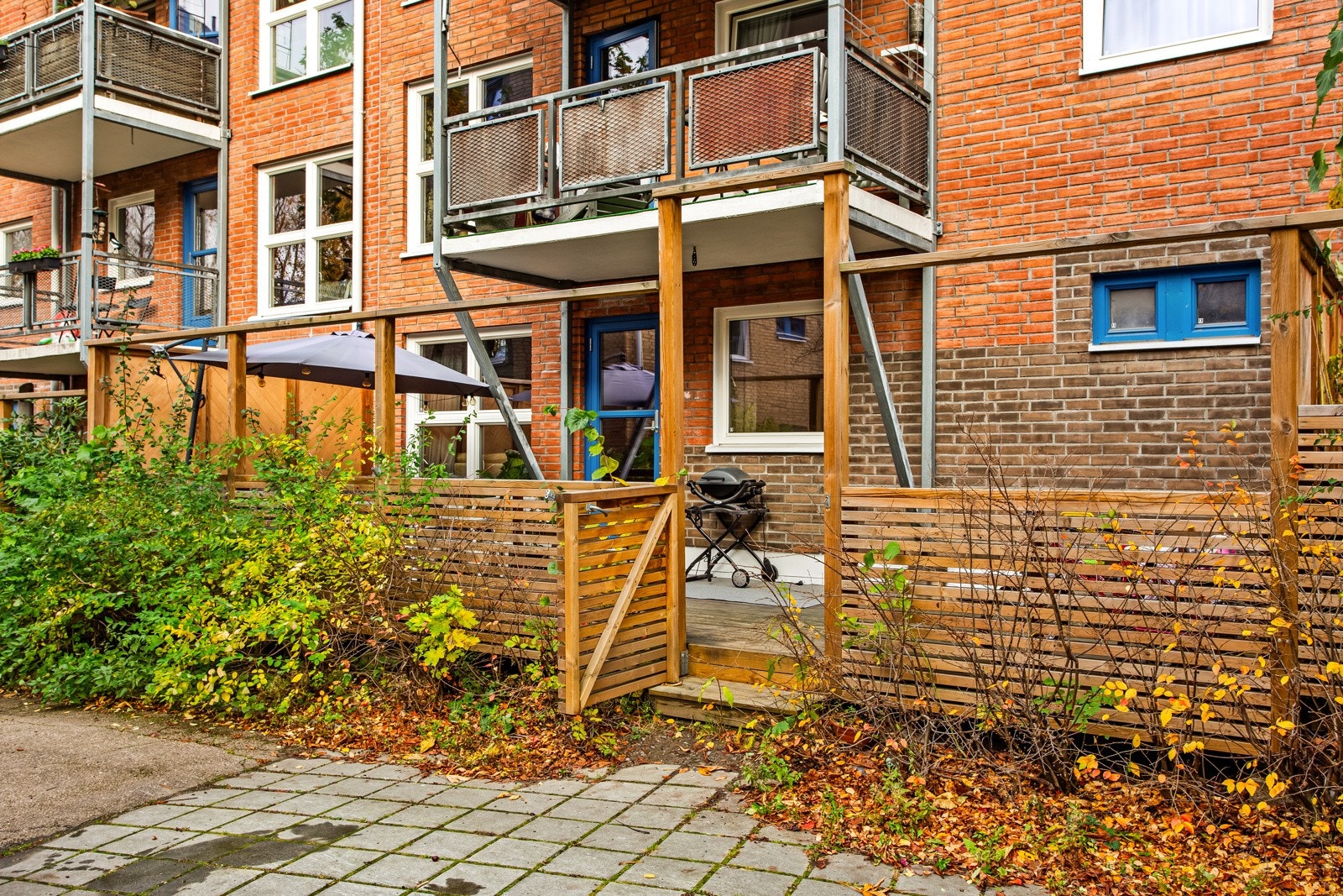 Boligen ligger i et idyllisk og familievennlig område på Jordal. Galleribilde