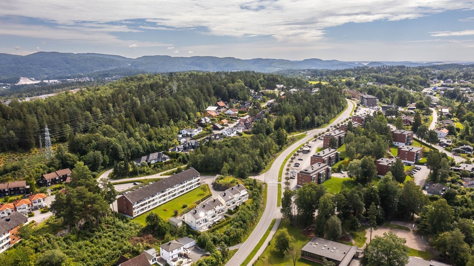 Meny Flåtten ligger bare 5 minutter unna i gåavstand. Galleribilde