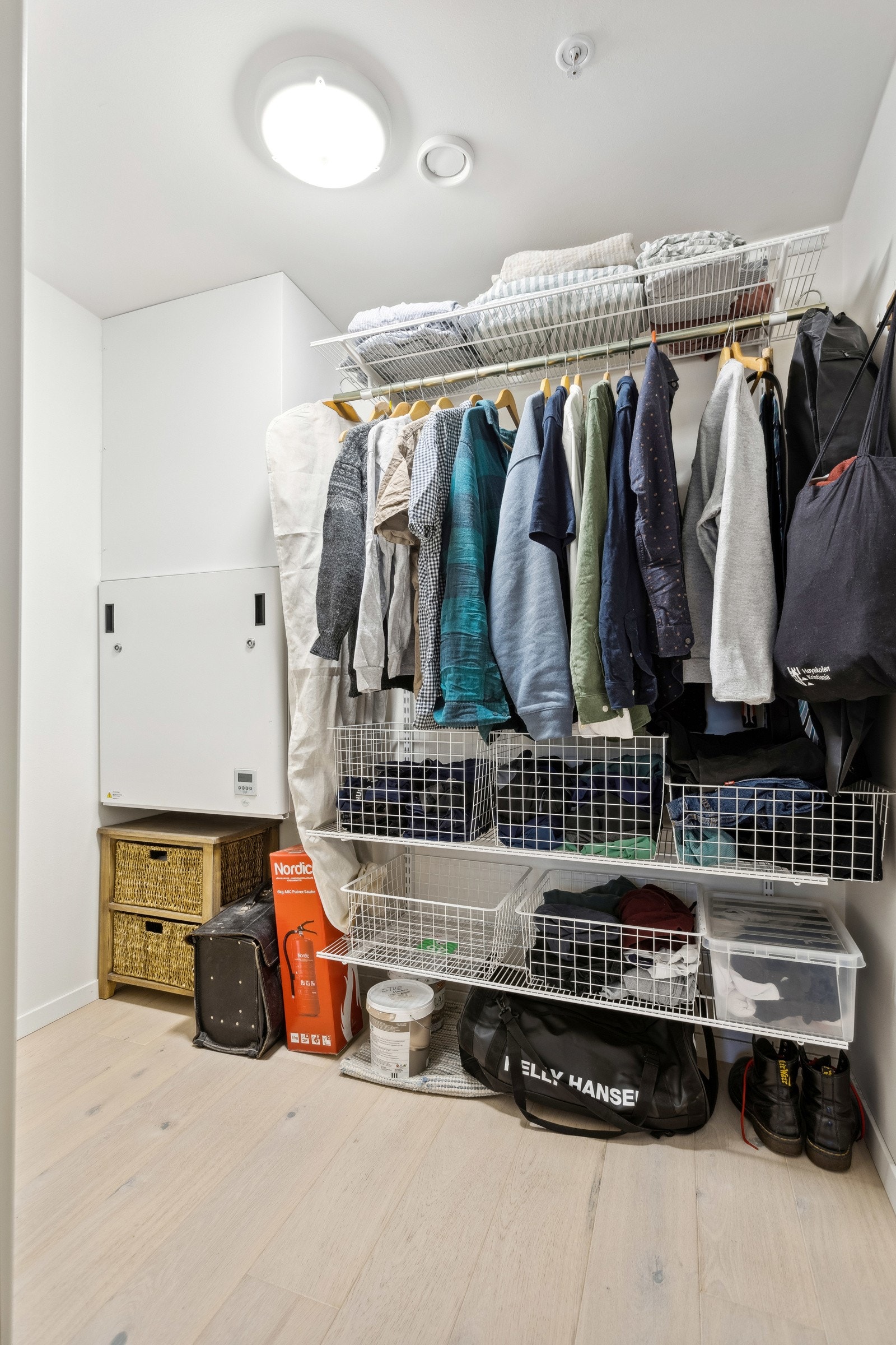 I tillegg til innvendig bod/garderobe har boligen også kjellerbod i nabo oppgang Galleribilde
