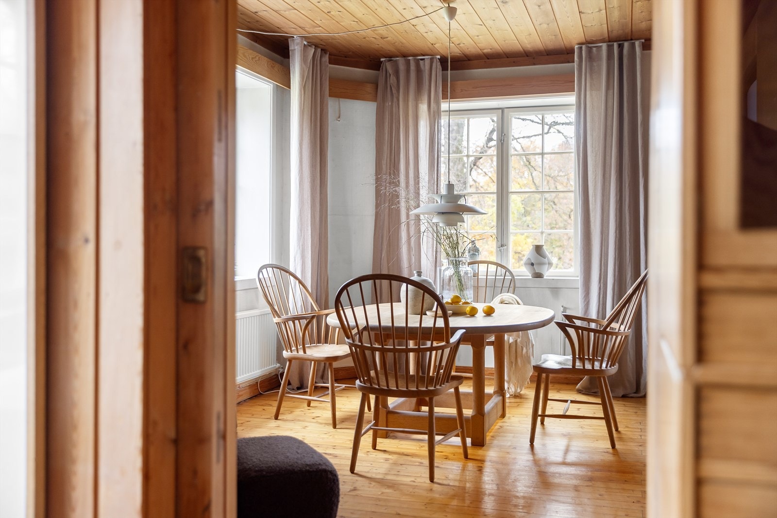 Stuen sett fra kjøkken. Galleribilde