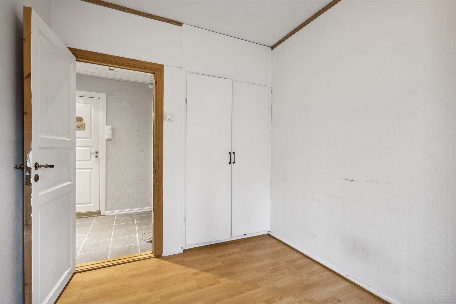 Soverom med direkte tilgang til gang. Galleribilde
