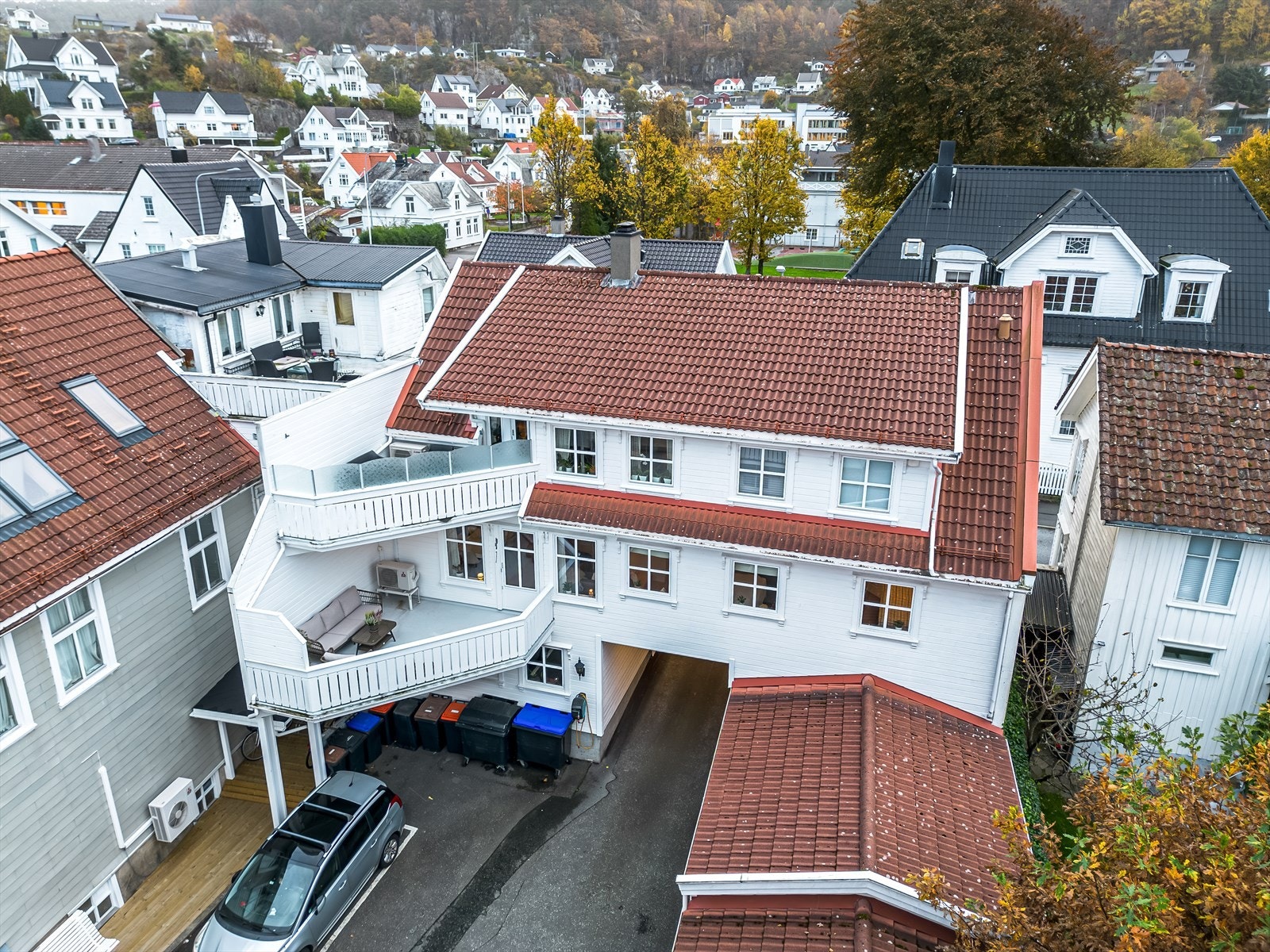 Bakgård Galleribilde