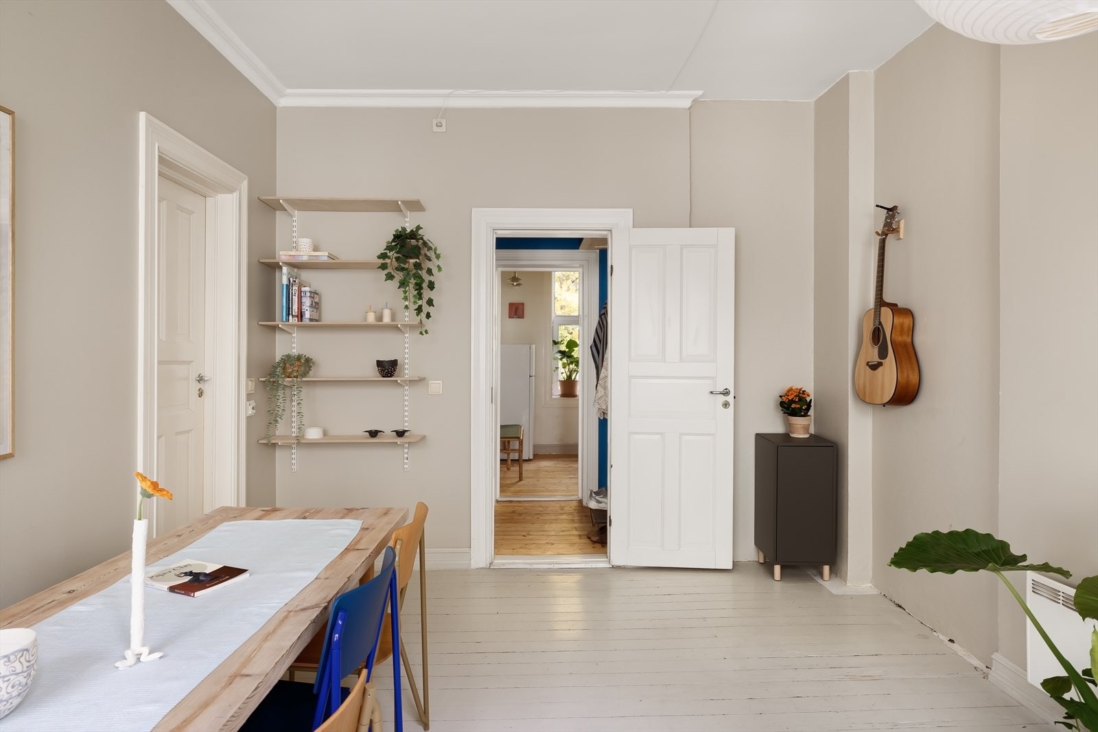 Da leiligheten er gjennomgående får man et fint lysinnslipp fra leilighetens to sider Galleribilde