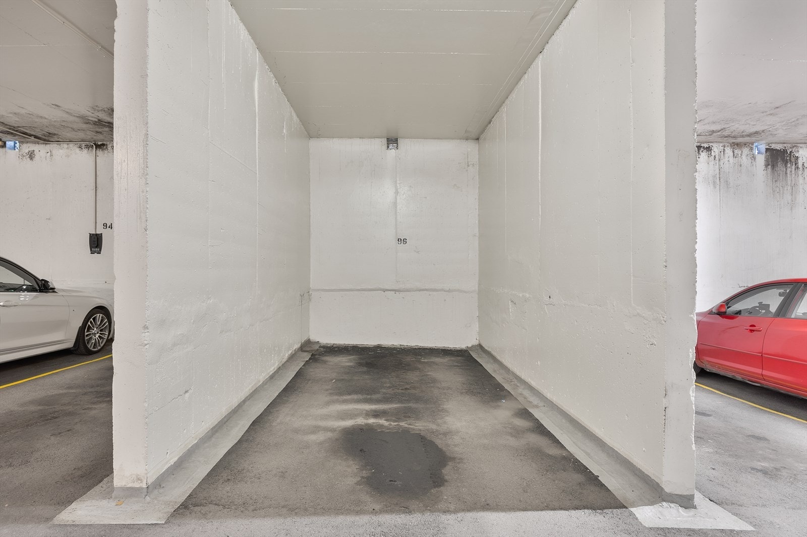 Garasjeplass medfølger ved salg, nr 96. Galleribilde