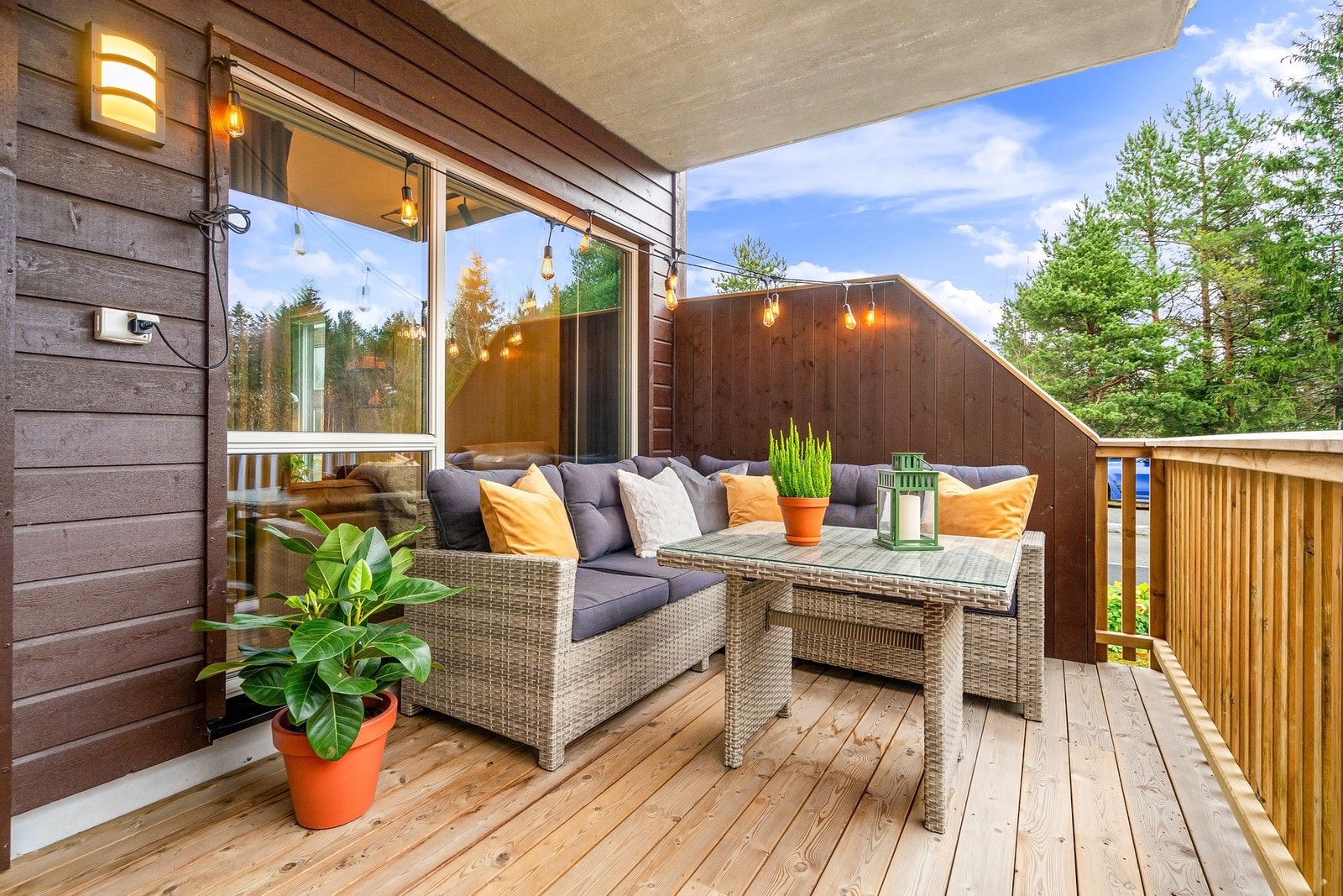 Leiligheten er har fin beliggenhet på hjørne i 1.etasje. Galleribilde