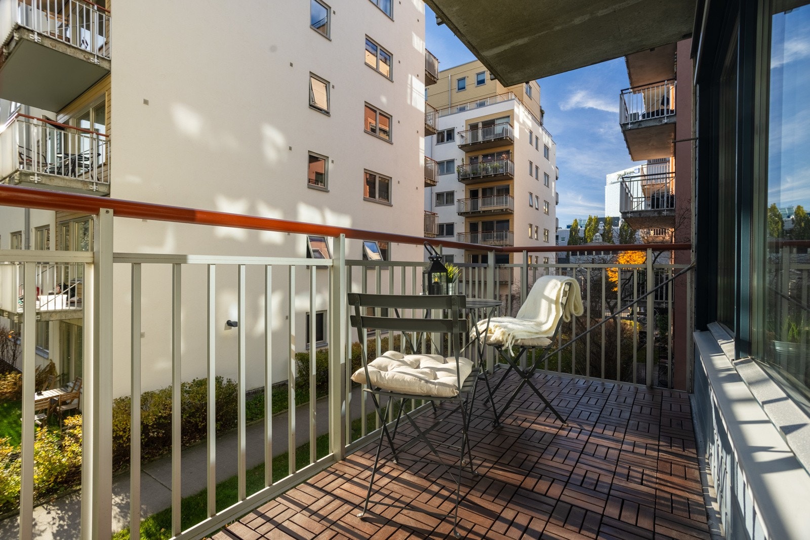 Sydvendt balkong på ca. 6 kvm. Galleribilde