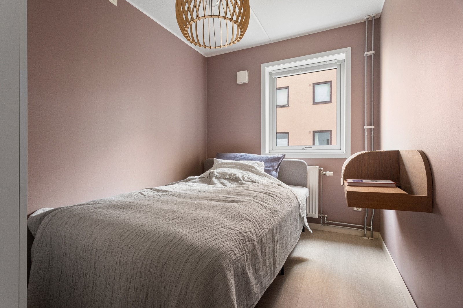 Soverom II egner seg godt som gjesterom/ barnerom. Galleribilde