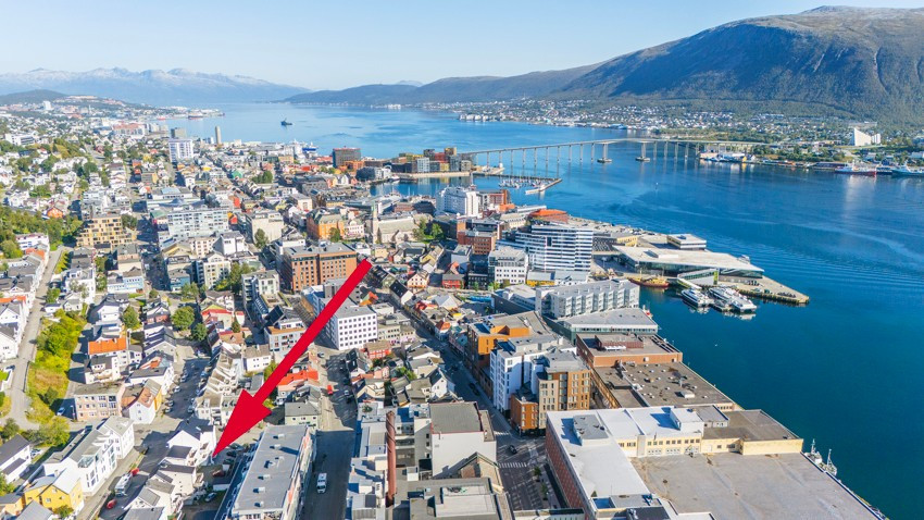 Svært sentral beliggenhet med kort gangavstand til det meste av det Tromsø har å by på!