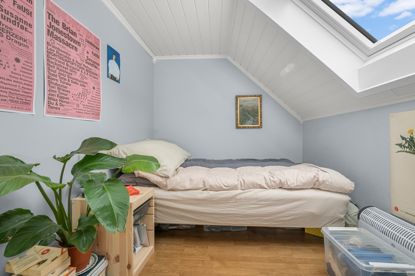 Det er 4 soverom også i 2. etasje Galleribilde