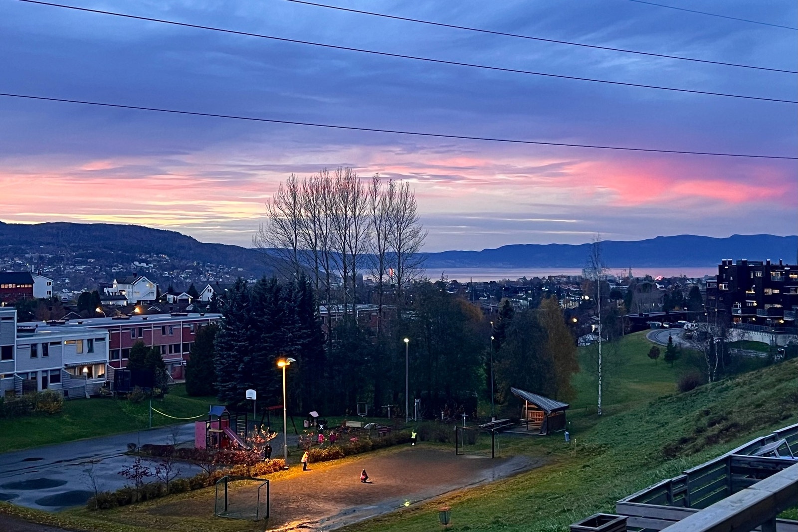 David Novosad v/ EiendomsMegler1 har gleden av å presentere Risvollvegen 4 A. Galleribilde