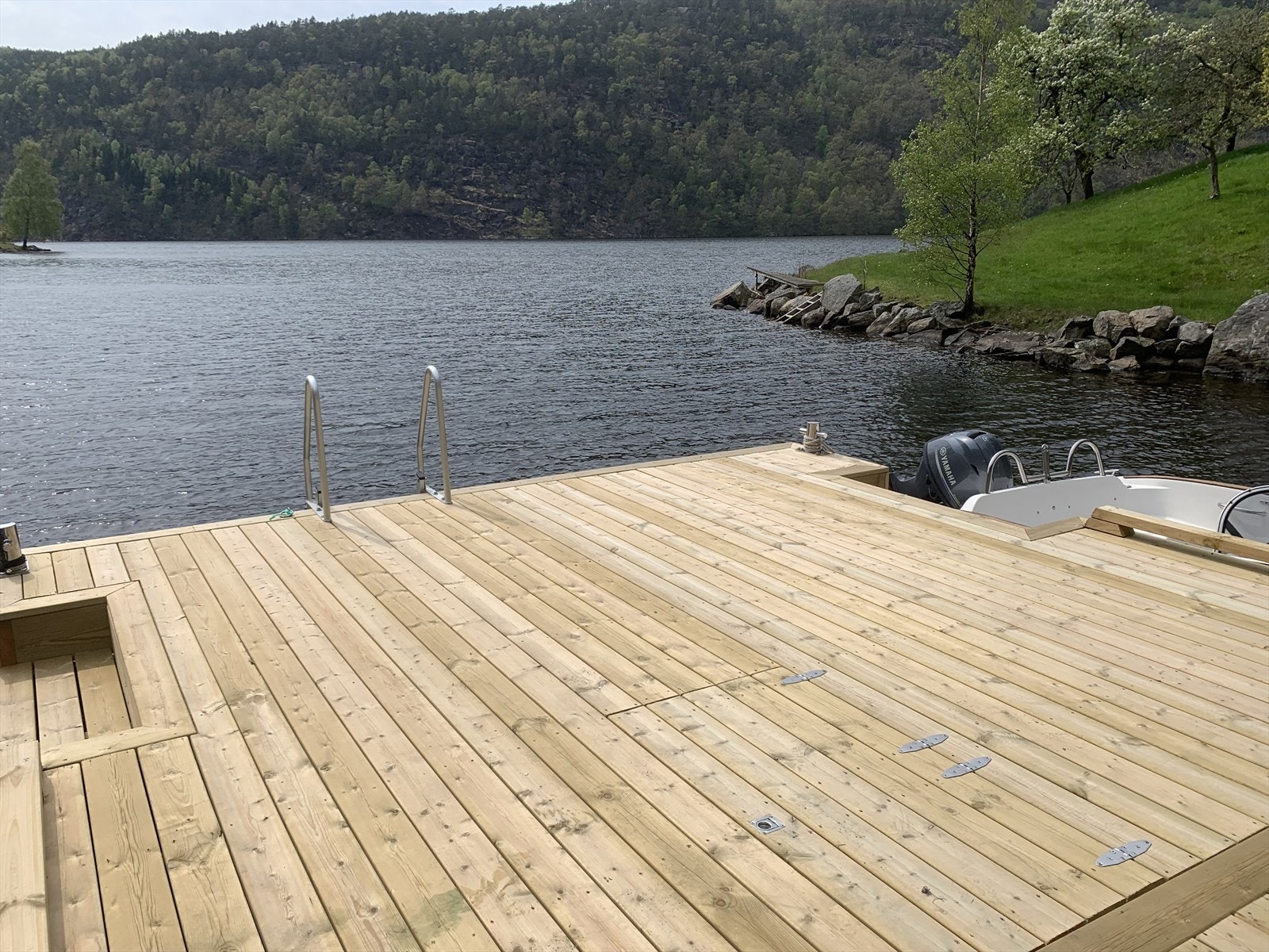 Er du glad i kajakkturer eller små båtutflukter, er fjorden i Flekkefjord et yndet sted for akkurat dette! Galleribilde