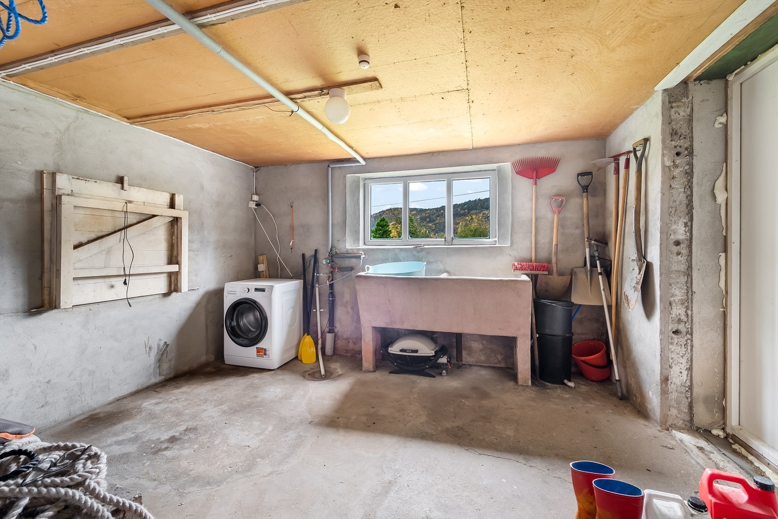 Kjellerrom Galleribilde