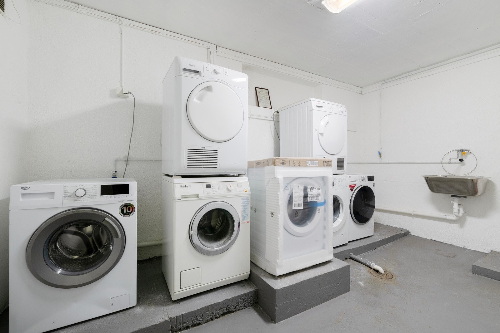 Klesvasken kan enkelt tas i felles vaskekjeller. Galleribilde