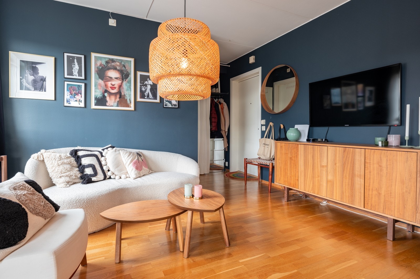 Her er både strøm, fjernvarme, kabel-TV og internett inkludert i leien! Galleribilde