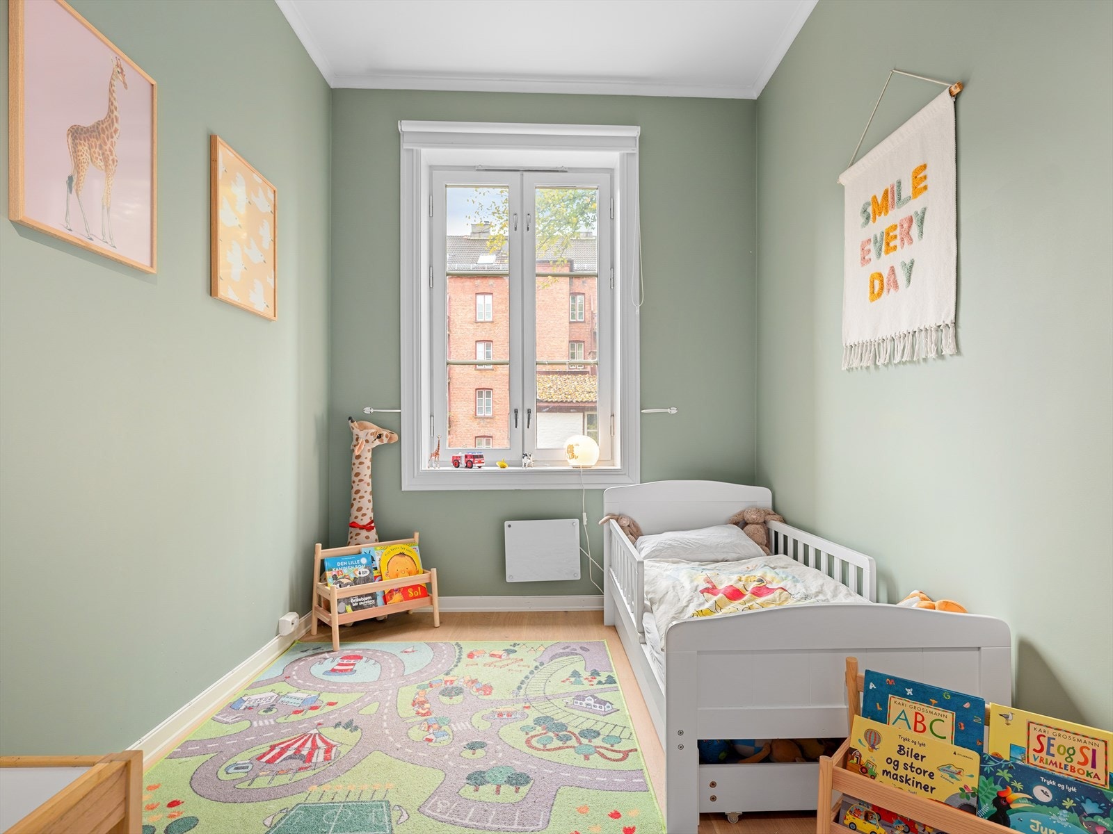 Soverommet vender mot bakgården. Galleribilde