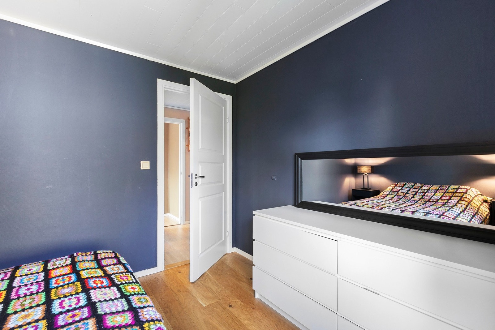 Hovedsoverom på 10 kvm. Galleribilde